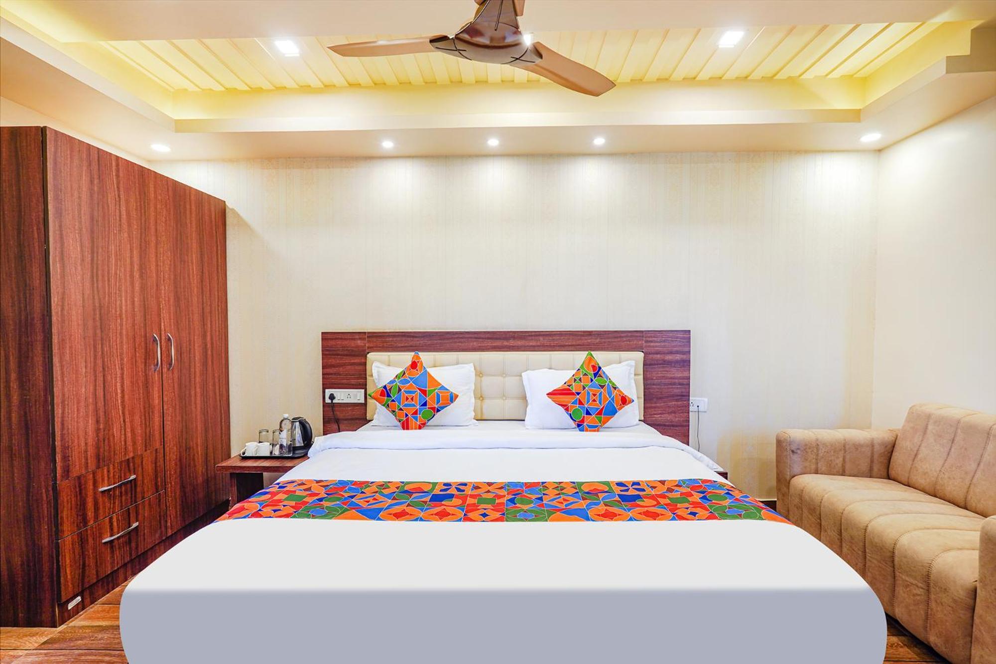 Fabhotel Grand Falcon Bangalore Exterior foto